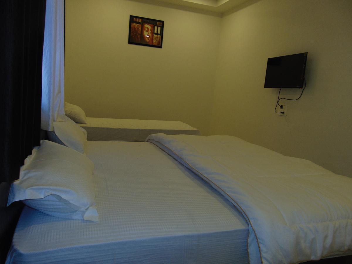 Hotel Kalajanki Ujjain Exteriör bild